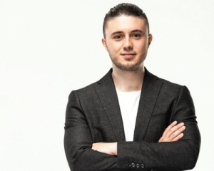 "Якщо не співати українською, то всьому прийде кобзон"