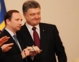 В АП не видят альтернативы президенту Порошенко