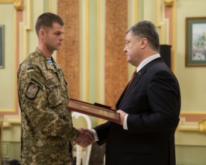 Трех военных сегодня наградали званием Герой Украины, двух - посмертно