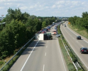 Українець скоїв аварію в Польщі: 16 потерпілих