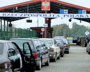 На границе с Польшей стоит более полутысячи автомобилей