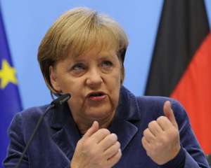 Меркель пригрозила РФ новыми санкциями