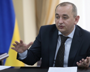 Матиос: Украинский Интерпол помогает людям Януковича