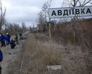 Боевики трижды обстреляли Авдеевку