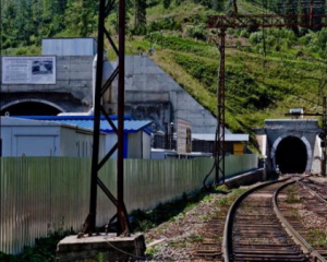 Побудували залізничний тунель у Європу