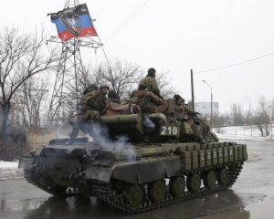 Боевики перемещают технику под Донецк