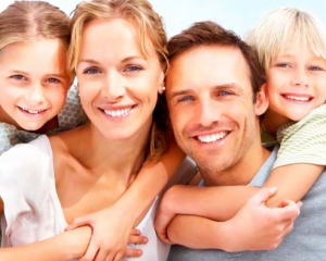 Счастливое детство помогает создать крепкую семью