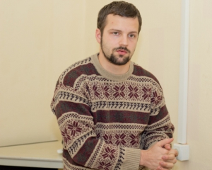 "Ученик сам выбирает - стоять ему на уроке или сидеть. Обучение - платное" - депутат о реформе образования