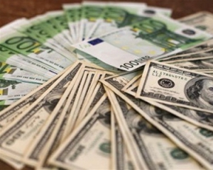 Украинцы продали больше валюты, чем купили - Нацбанк
