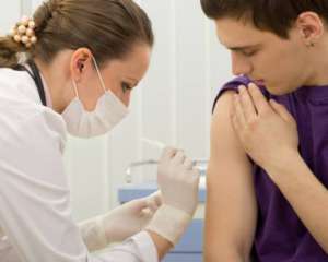 Українські медики отримали вакцину від грипу