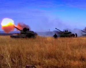 Враг атакует одно из направлений артиллерией, работают снайперы