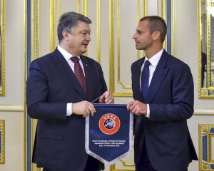 Президент УЕФА встретился с Порошенко и высказал позицию по Крыму