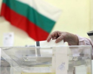 В Болгарии на выборах побеждает пророссийский кандидат