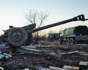 Доба в АТО: десятки артснарядів приземлилися на позиції ЗСУ