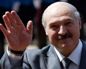 Лукашенко хочет организовать выборы на Донбассе