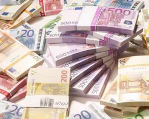 Евро дешевеет в обменниках