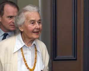 Женщину приговорили к тюремному сроку за отрицание Холокоста