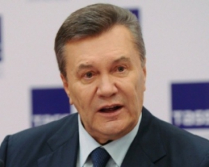 Янукович приїхав у ростовський суд і хоче знову прес-конференції
