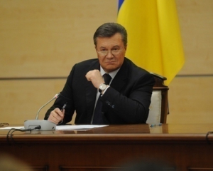 Луценко своєю присутністю чинив тиск на суд - Янукович