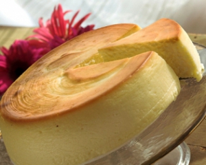 Адвентовий сырник выпекают с ананасами