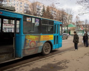 9-річна дитина потрапила під колеса тролейбуса