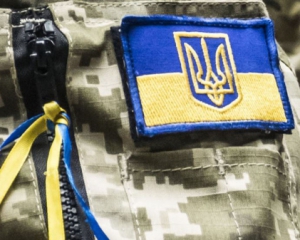 3 військових поранили на Донбасі