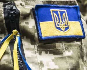 3 военных ранили на Донбассе