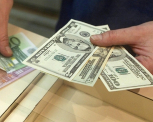 Доллар пересек новую отметку в обменниках