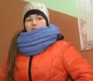 Учитель побив школярку-сироту