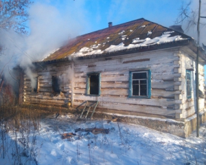 Мать и сын сгорели в деревянном доме