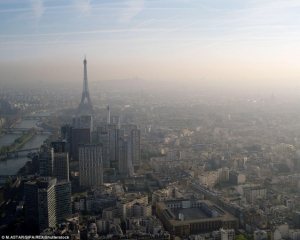 В Париже – самый сильный за 10 лет смог