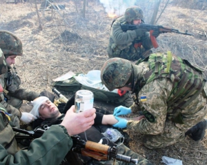 Ранили 2 украинских военных