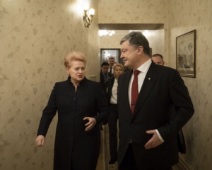 Коррупция нанесла Украине больше вреда, чем война - Грибаускайте