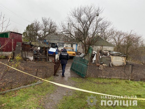 На Миколаївщині в коридорі власного будинку знайшли вбитим  62-річного охоронця дитячого садка
