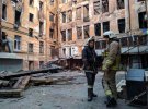 Колледж экономики, права и гостинично-ресторанного бизнеса загорелся в Одессе 4 декабря прошлого года. В помещении было около 400 человек. Большинство успели выбежать на улицу. Некоторые прыгал из окон здания. 16 человек погибли
