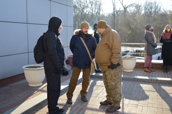 "Інсайдерська інформація, що не випустять. У наступному про це думають", - каже Євген, друг Ріффмайстра