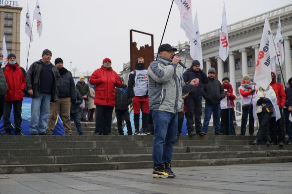 Выступление одного из лидеров акции протеста.