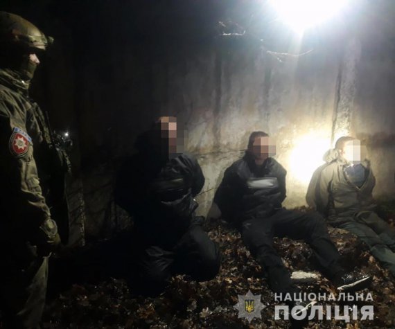 Затримали 5 членів банди,  яка  грабувала  офіси в Київській та Житомирській областях