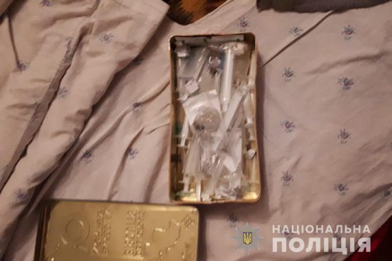 В Тернополе полицейские разоблачили дельцов, которые продавали наркотики