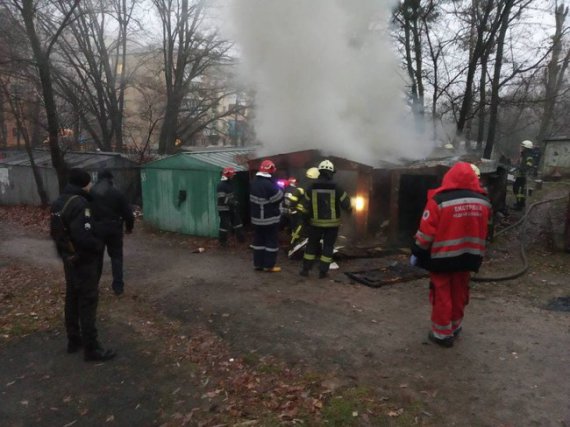У Голосіївському районі на пожежі знайшли трупи