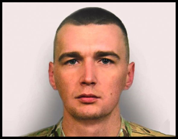 Дмитра Гриня поховали поруч із його найкращим другом дитинства Антоном Хобою, який за місяць до того загинув на війні