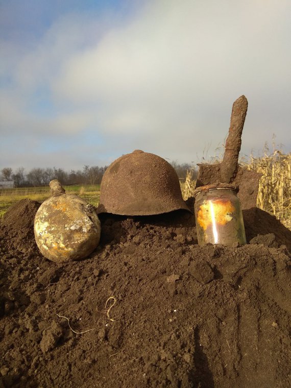 Пошуковці розкопали залишки бійців Червоної армії