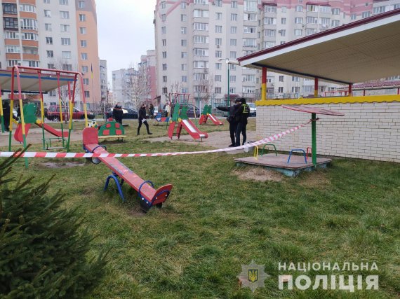 Під час вибуху   невідомого предмета в дитсадку у Вінниці постраждали 3 дітей