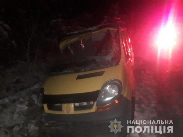 У результаті ДТП 34-річний пасажир  Renault  загинув на місці події. Ще 5 людей скалічилися