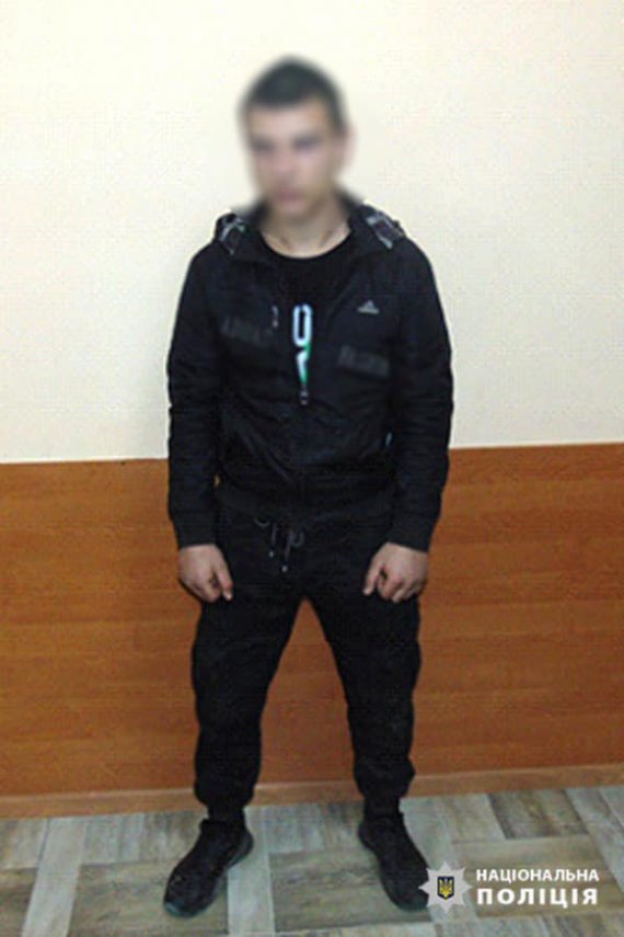 В Черкасской области 16-летний парень затащил в кусты и изнасиловал 51-летнюю женщину