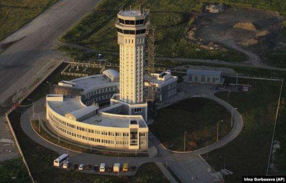 Так выглядела диспетчерская башня Донецкого аэропорта до российско-украинской войны