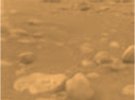 Поверхня Титану на місці посадки зонду Гюйгенс