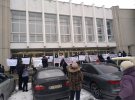 У Полтаві мітингували під облрадою з вимогою переглянути та знизити ціну газу та тарифи на його транспортування 