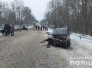 На Харківщині  легковик  Daewoo Lanos влетів під фуру. Водійка і одна з пасажирок загинули. Ще одна - в лікарні