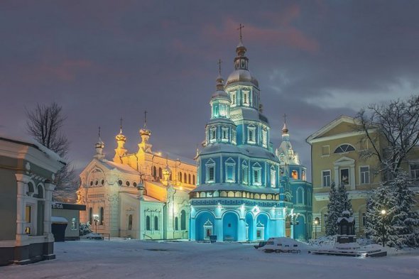 Покровский собор зимнего вечера в Харькове занял третье место.